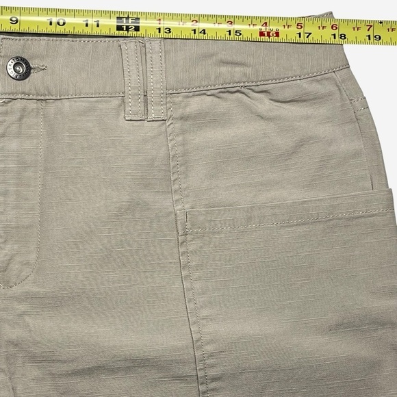 Tommy Hilfiger Womens 14 Khaki Tan Cotton Canvas Shorts Large Front Pockets - Picture 5 of 12